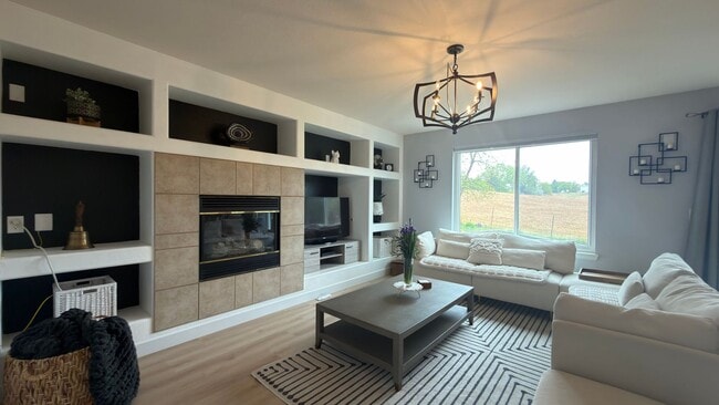 Building Photo - Great Furnished House In Fort Collins