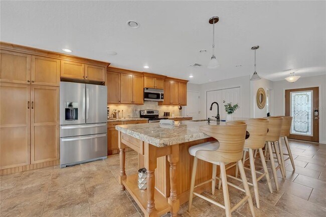 Building Photo - 2411 Nassau St