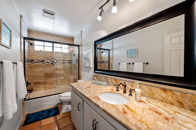 Building Photo - 4850A - Mandalay Shores/ Oxnard/ 5 bedroom...