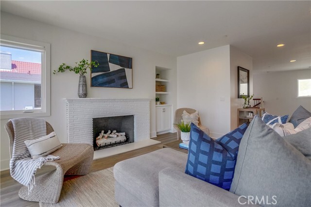 Building Photo - 4601 E Ocean Blvd