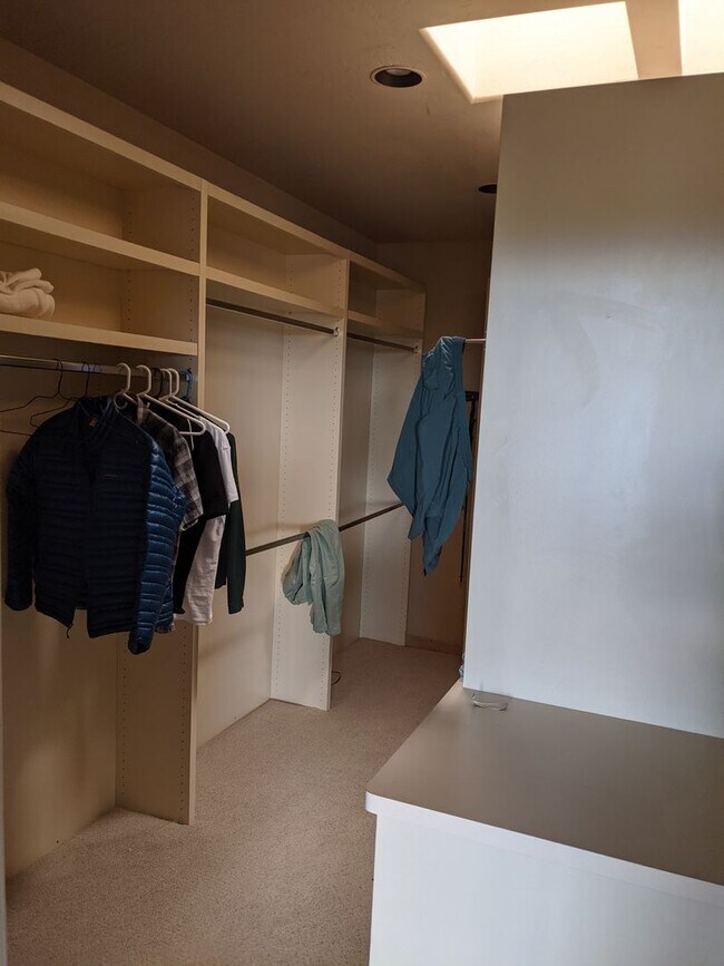 Building Photo - FINISTERRA GATED COMMUNITY RENTAL - VIEWS ...