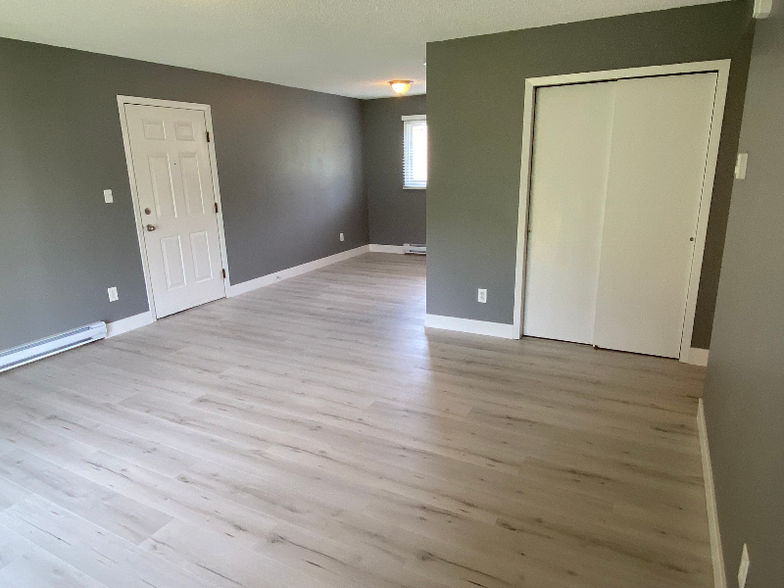 Building Photo - 2613 Davidson Dr