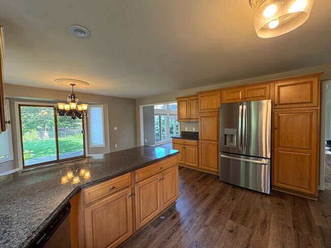 Building Photo - Beautiful 4 bedroom, 3 bath home in Macomb!