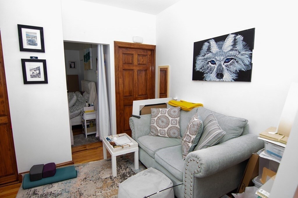 Building Photo - 12 Ravine Ter
