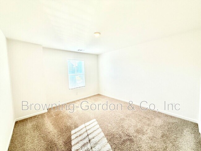 Building Photo - 106 Glacier Wy