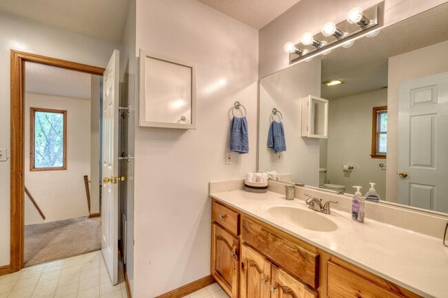 Building Photo - 3739 Pat Colwell Rd