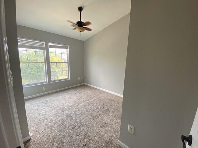 Building Photo - 754 Pine Drift Dr