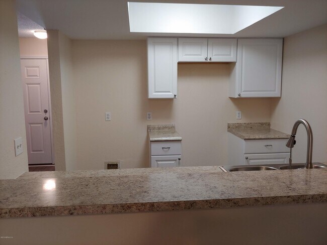 Building Photo - 791 Assisi Ln