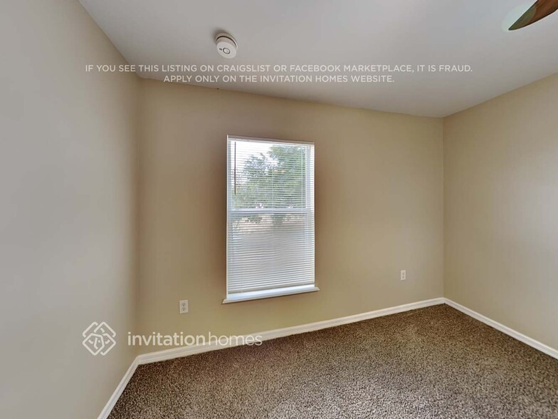 Building Photo - 437 Hammerstone Ave