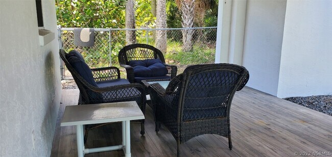 Building Photo - 239 Kirkland Rd