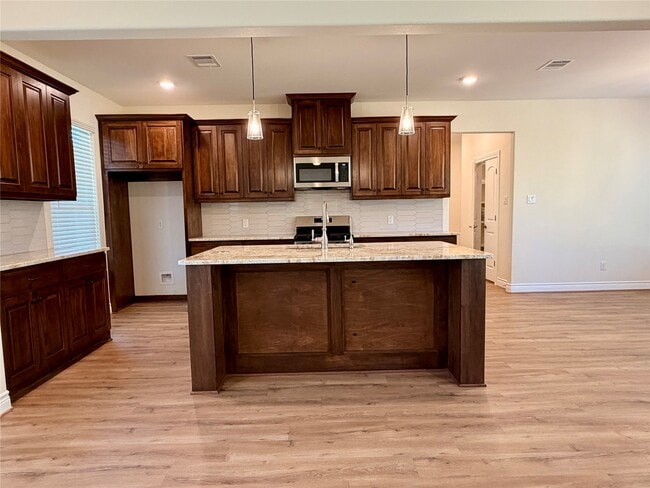 Building Photo - 12871 Oak Barrel Rd