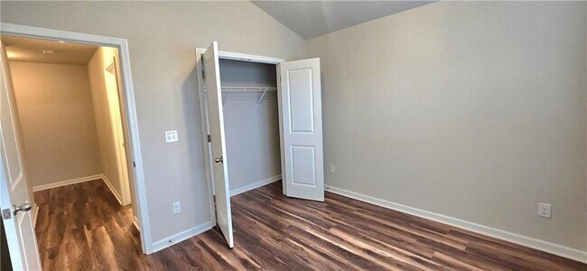 Building Photo - 631 Justins Pl Ln