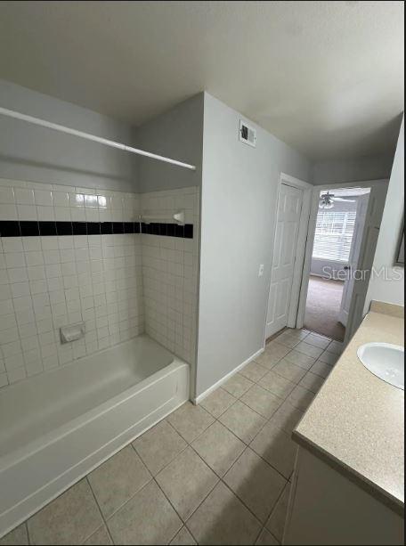 Building Photo - 1222 Bermuda Lakes Ln