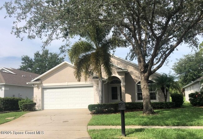 Primary Photo - 2061 12 Oaks Dr SE