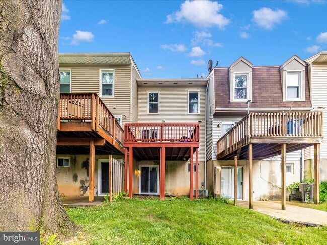 Building Photo - 14004 Daleshire Way