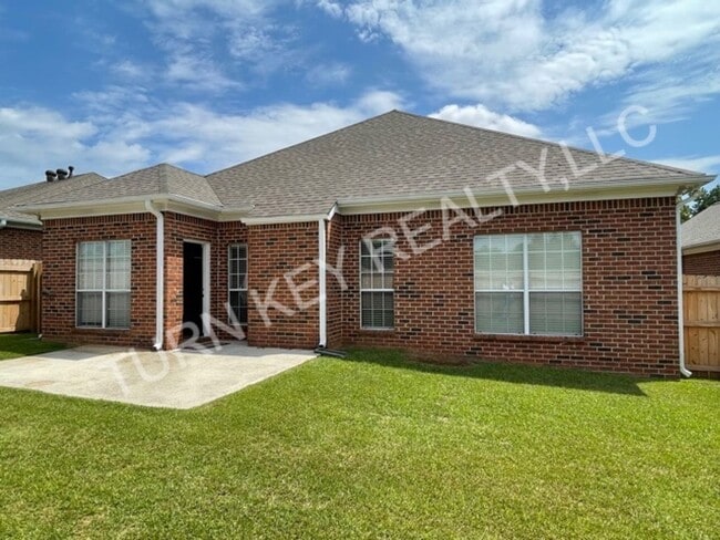 Building Photo - Home for rent in Fultondale