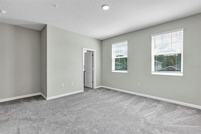 Building Photo - 518 Lady Palm St