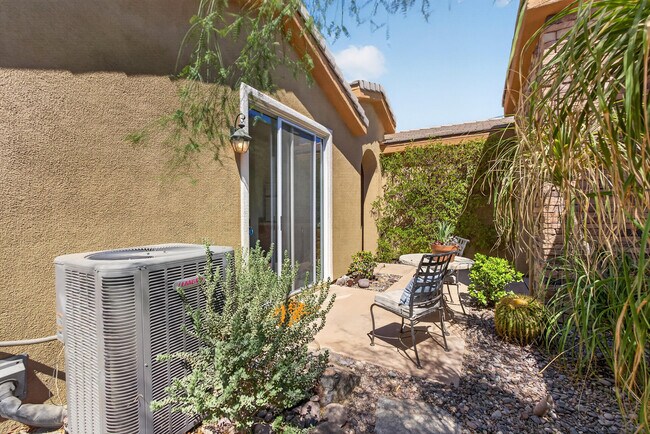 Building Photo - 60440 Juniper Ln