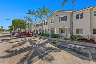 Building Photo - 1530 SE 31st Ct