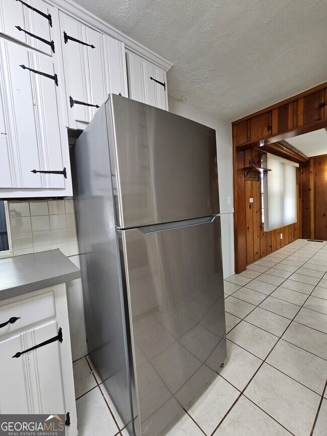 Building Photo - 2654 Plantation Dr