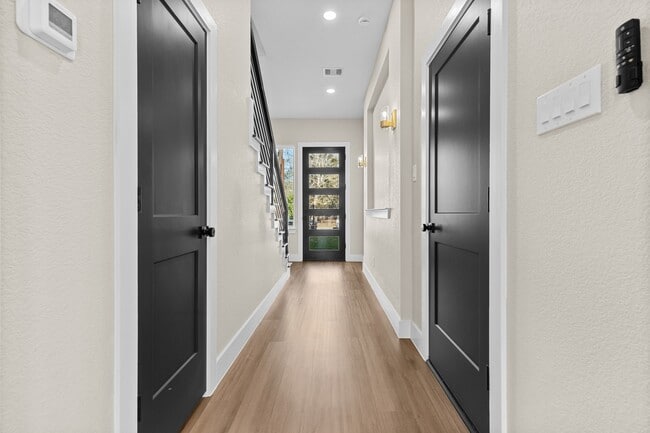 Building Photo - 4206 Kewanee St