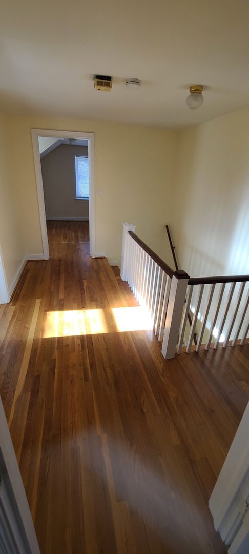 Building Photo - Lewisville Gem!