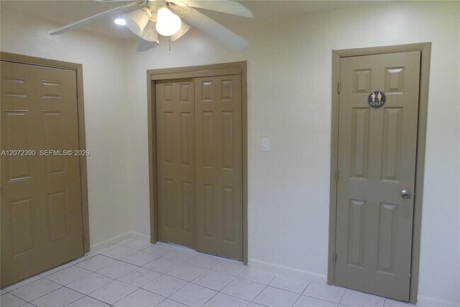 Building Photo - 8130 NW 14th Ct