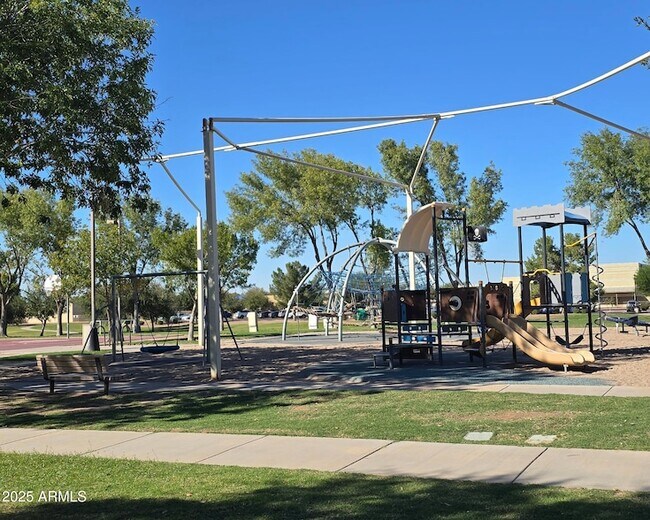 Building Photo - 4193 E Sandy Way