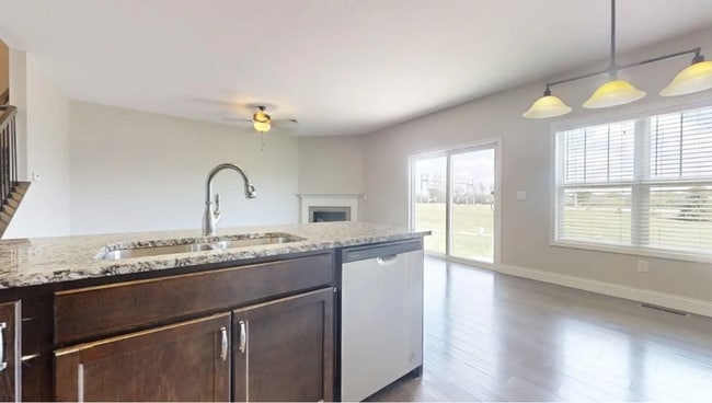 Building Photo - 756 Sedgegrass Dr