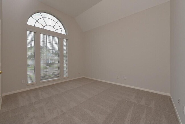 Building Photo - 2387 Marina View Way