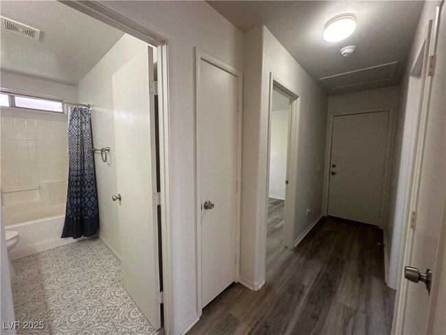 Building Photo - 2655 Amber Crest St