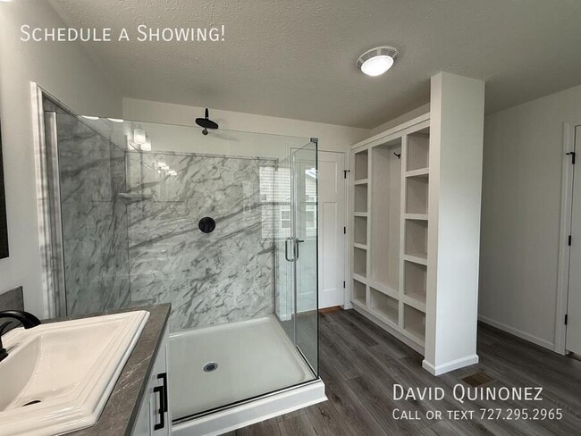Building Photo - 6249 Roosevelt-