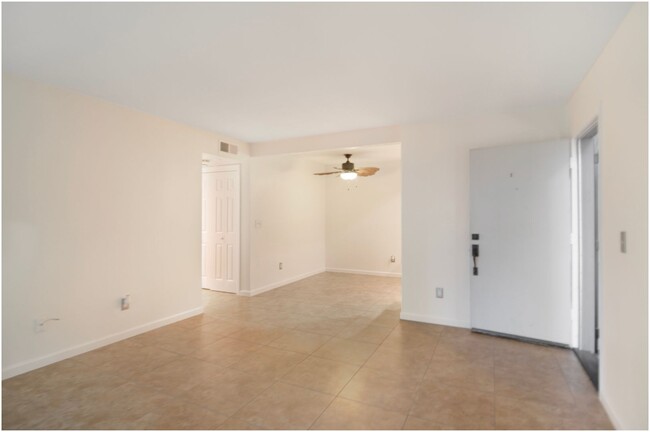 Building Photo - 2 Bedroom Dana Point Condo!