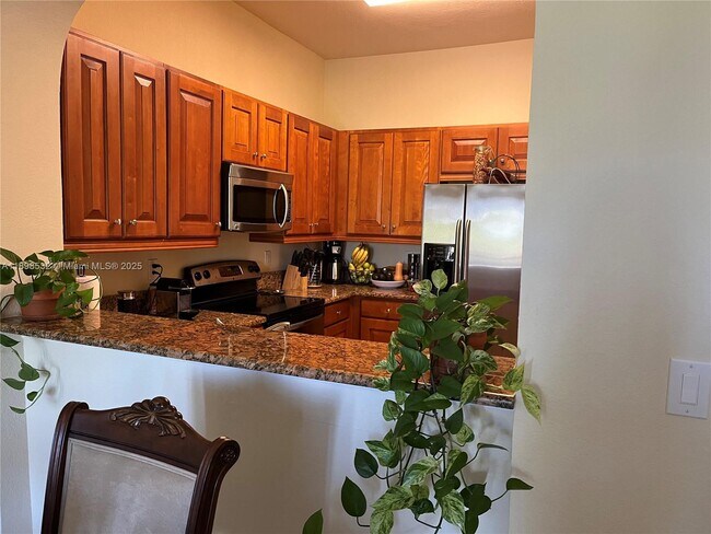 Building Photo - 3500 Oaks Clubhouse Dr