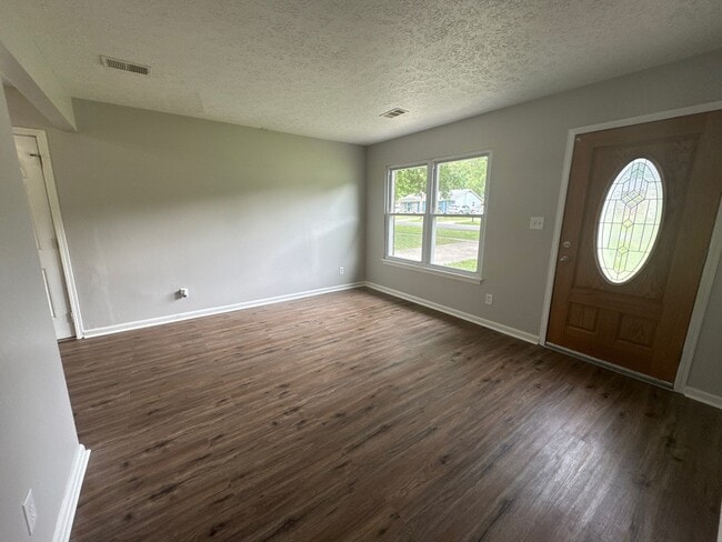 Building Photo - 9705 Turnpike View Dr