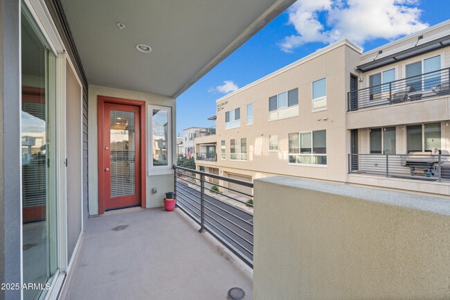 Building Photo - 1250 Abbey Ln