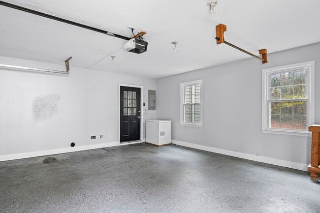 Building Photo - Mableton - For Rent $2000.00 - 4 bedrooms, 2.5 baths