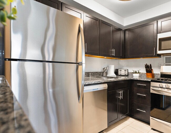 Building Photo - 175 Freeman St