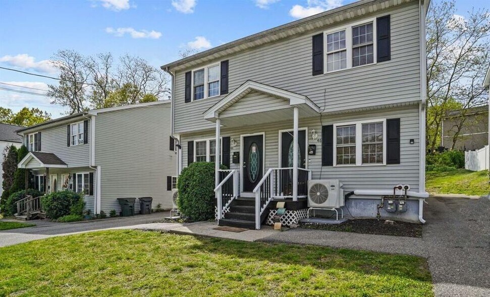 Primary Photo - 46 Ridgeway Ave