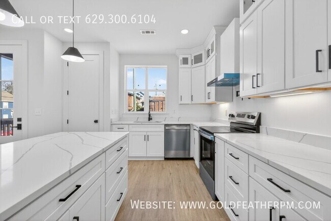 Building Photo - 2144 18th Avenue N