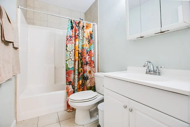 Building Photo - 2630 Jomar St