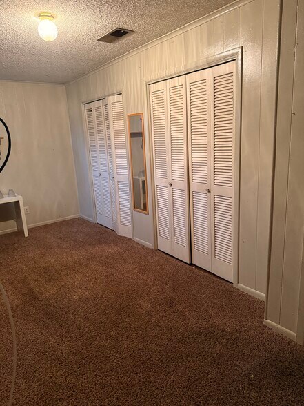Could be office or 4th room - 613 W Rebecca Ave