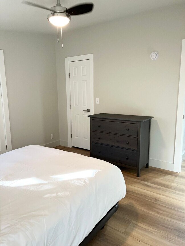 Building Photo - s. Hoernerstown Rd.- Short or Long term lease!