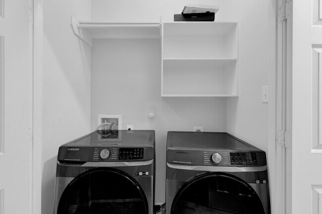 Building Photo - 1803 Riane Ln