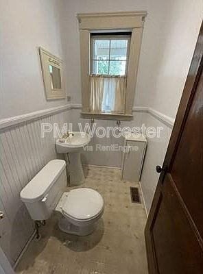 Building Photo - 46 Wachusett St