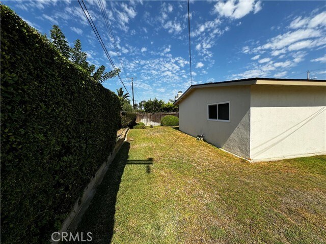 Building Photo - 951 Magellan St