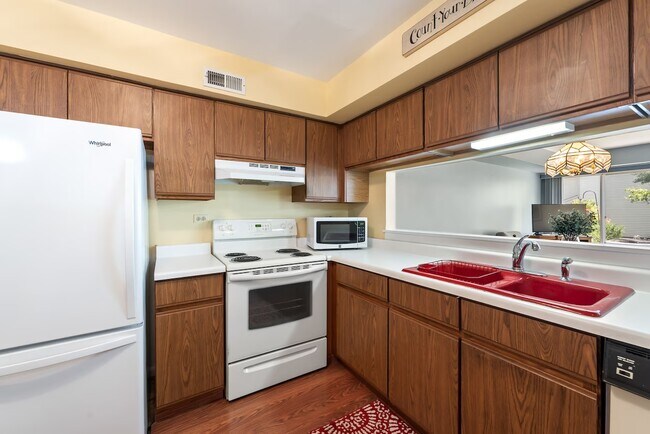 Building Photo - 573 E Windgate Ct