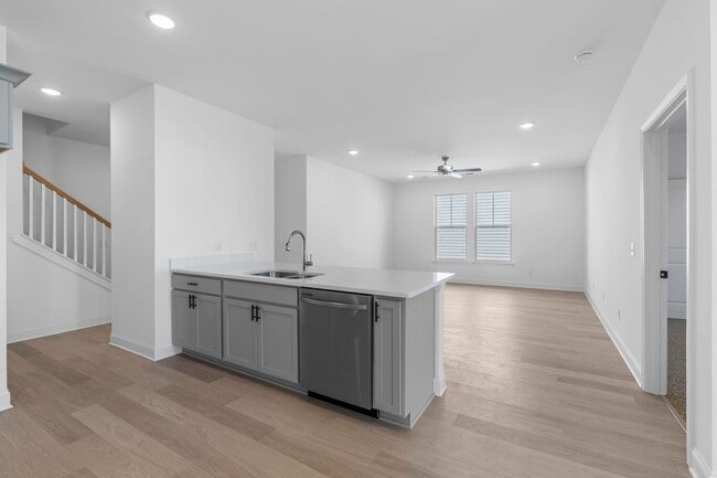 Building Photo - Brand New Home! Convenient Location! RENT TODAY!