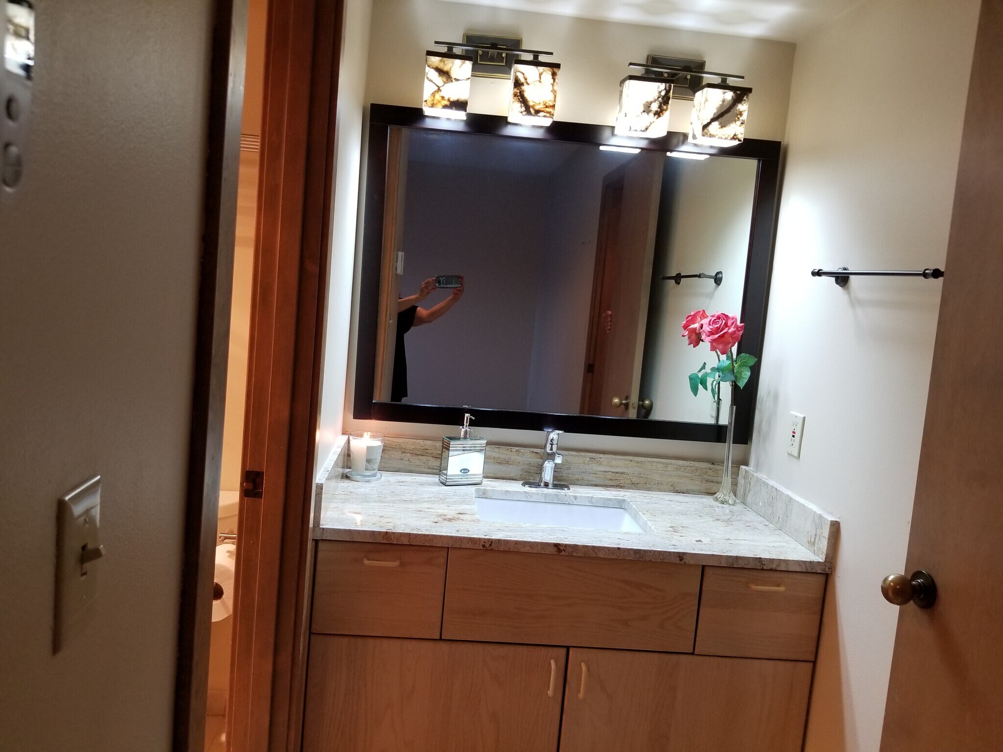 Master bath - 1931 Broadway E