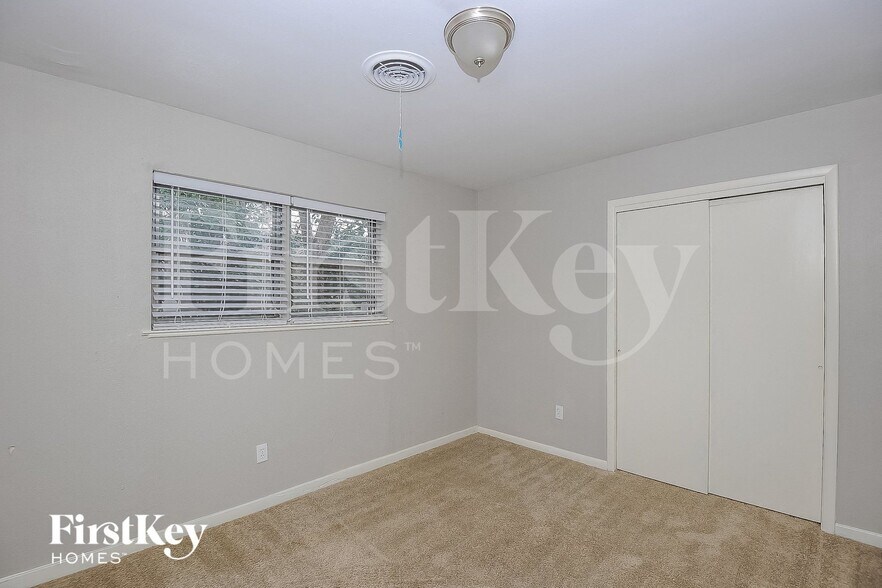 Building Photo - 3817 Wren Ave